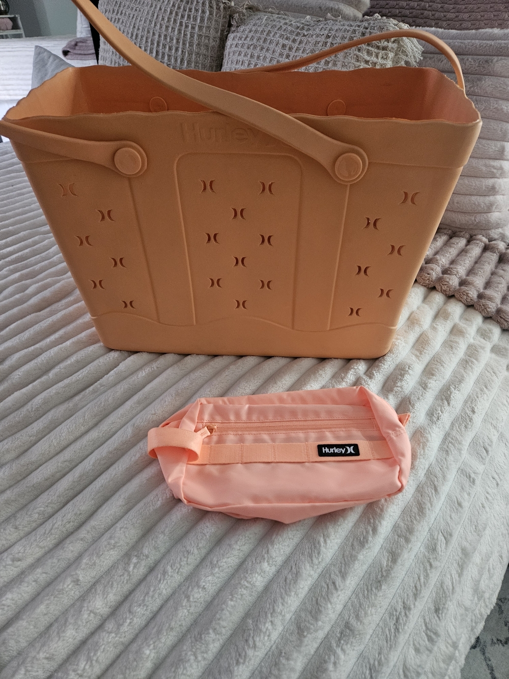 Hurley Peach-Orange Tote with Matching Peach Pouch